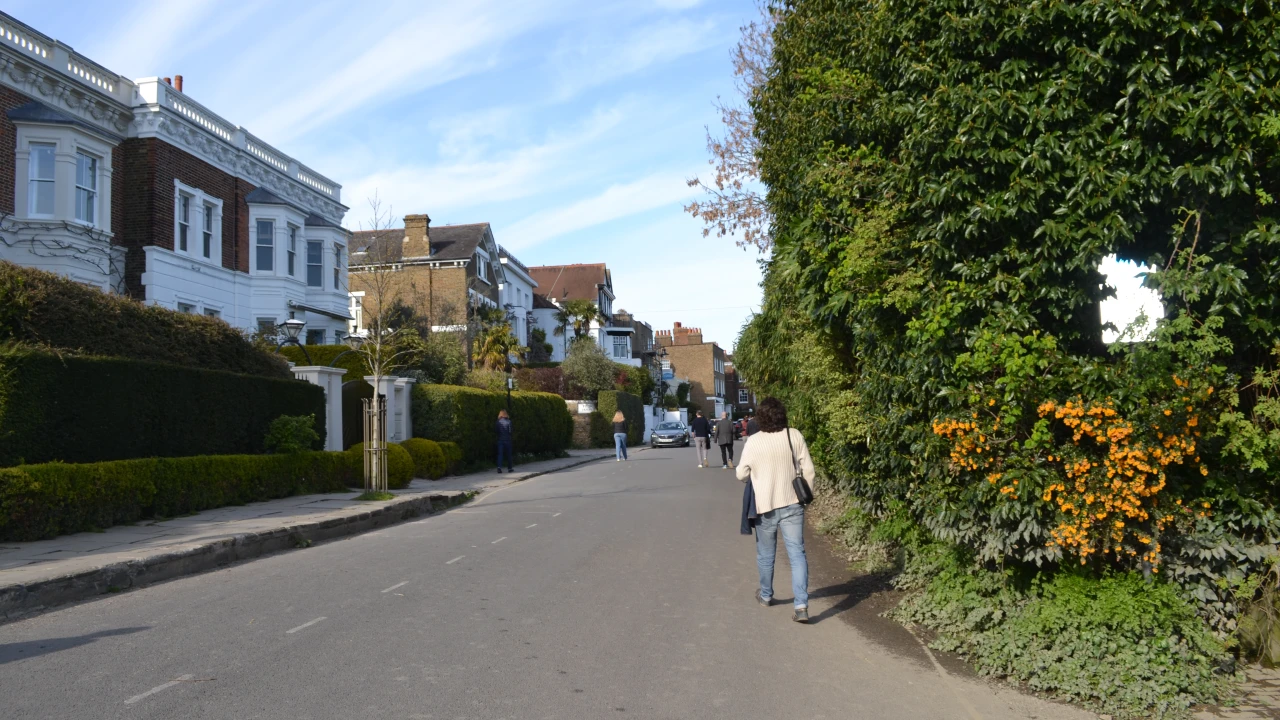 Chiswick Riverside(1)